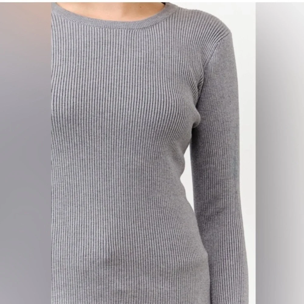 Cielo Silver Ribbed Knit Top - Picture 5 of 7